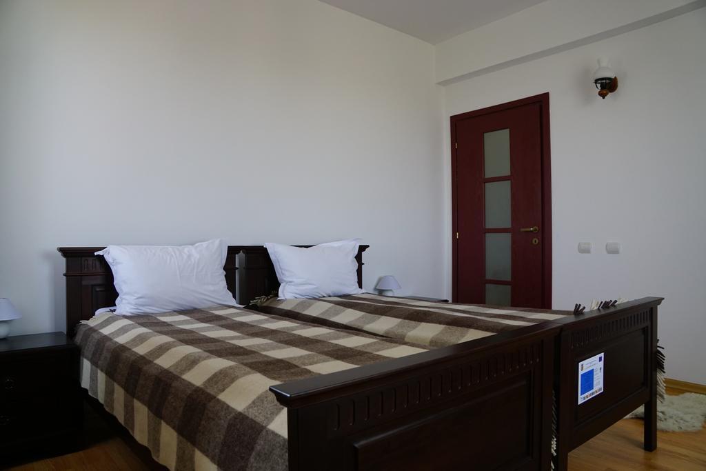 Pensiunea Casa Bunicului Mociu Buitenkant foto